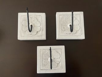 Farmhouse wall hooks