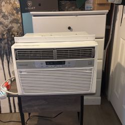 AC wall or window  unit Frigidaire