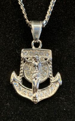 Brand New Stainless Steel Chain & Charm Combo Set (it will note Fade)