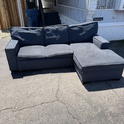 Couch FREE FREE FREE 
