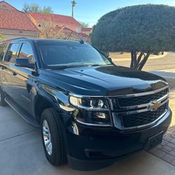 2019 Suburban LT