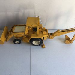 1970’s International Harvester ERTL Co. Backhoe STK #472 FULLY FUNCTIONING RARE!