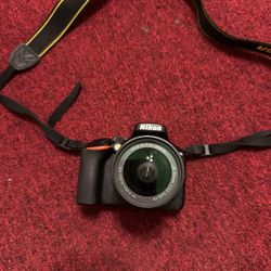 Canon D3500 