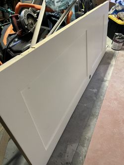 Brand New RH Shaker interior door