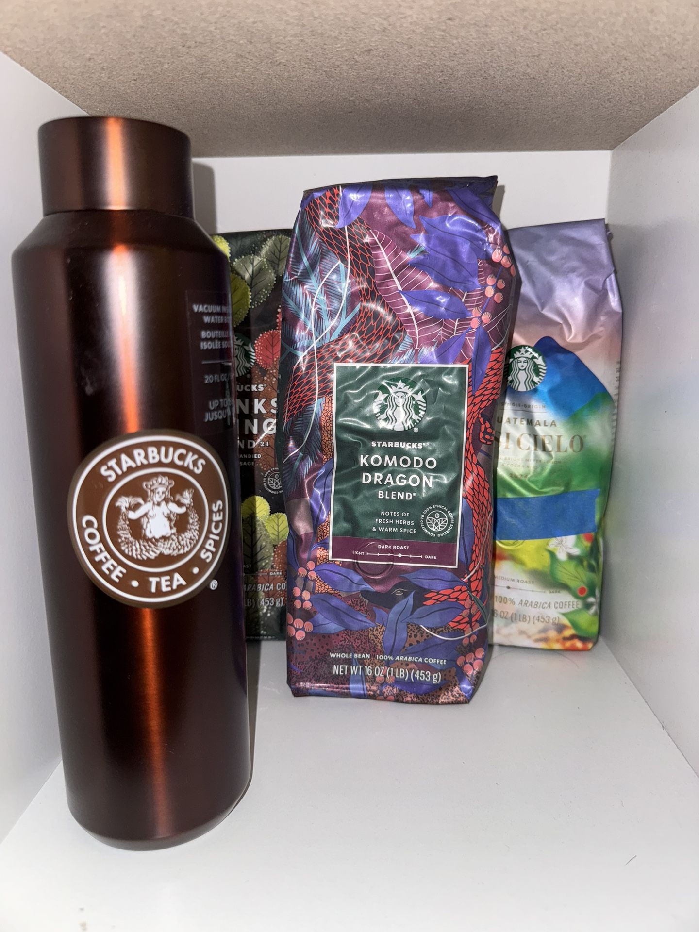 Starbucks Exclusive Pikes Place Market Copper Brown SS Water Bottle 20oz. Vaccum Insulated.