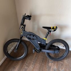 16-inch Batman kids bike
