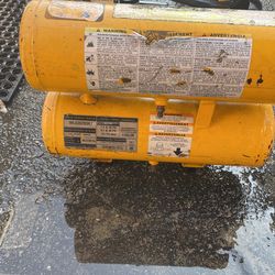 3 hp peak 4 gallon 125 maximum psi compressor