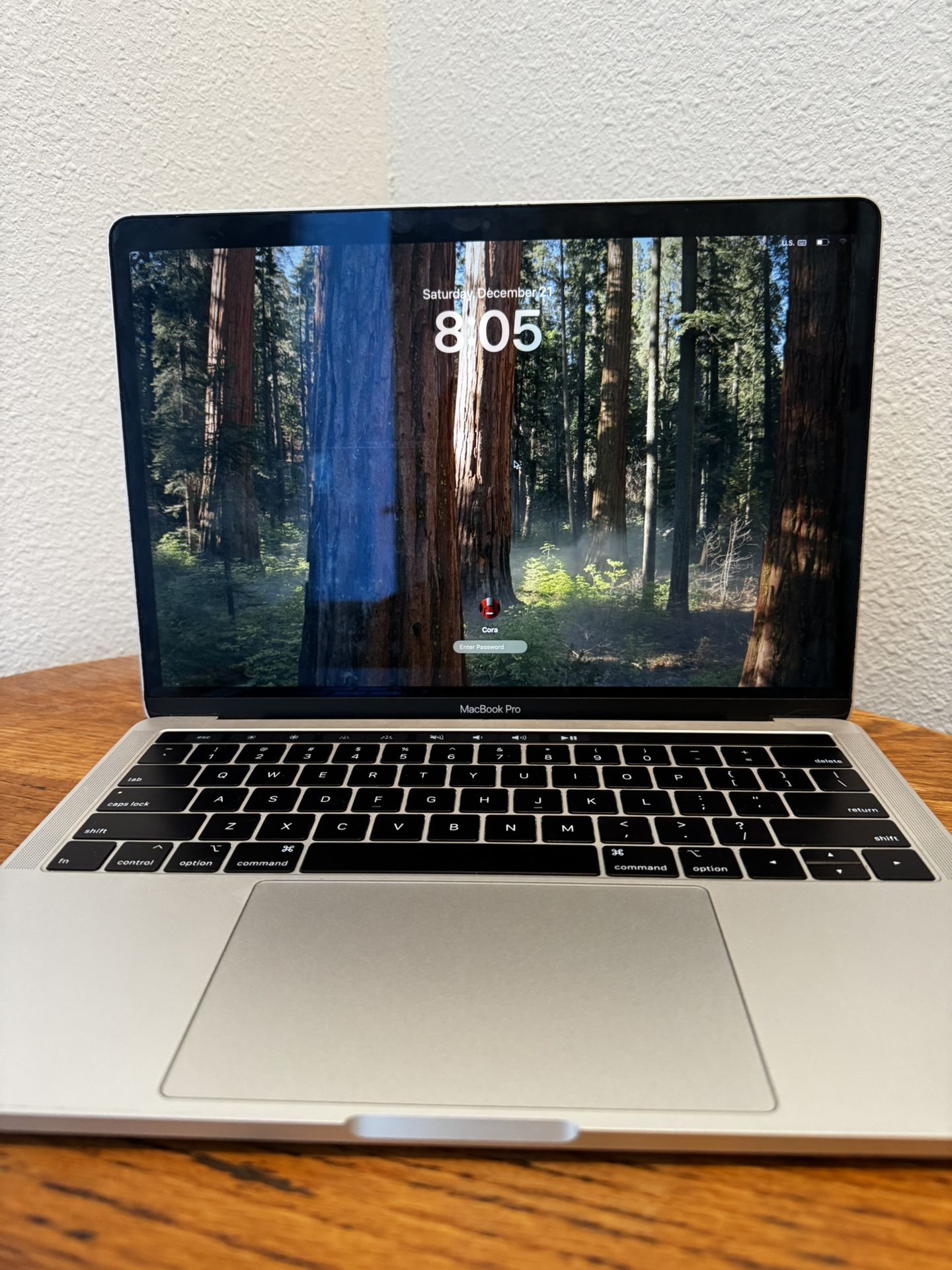 Apple MacBook Pro 2018 - 13” w/ Touch Bar