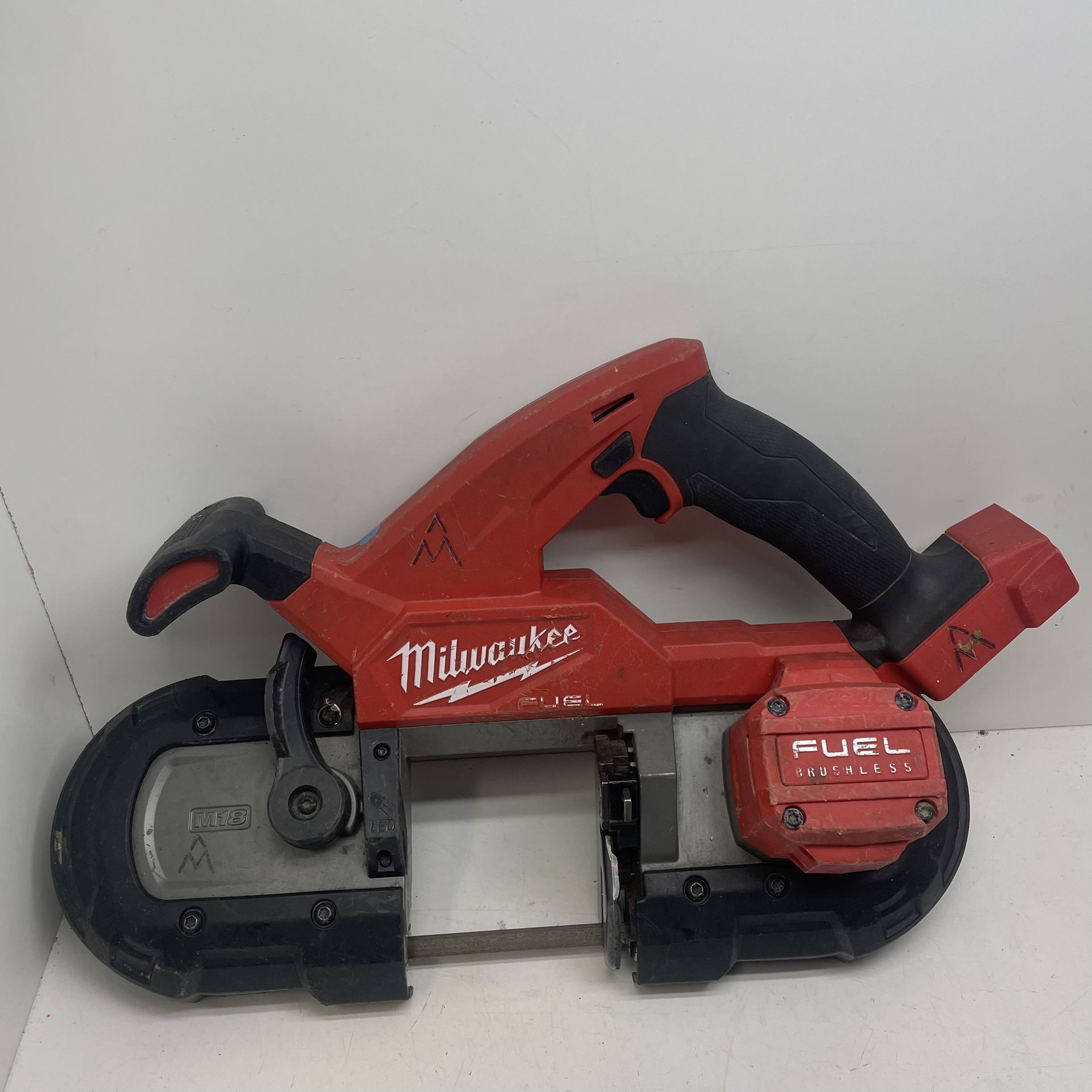 Milwaukee M18 Fuel Brushless Band Saw 205413