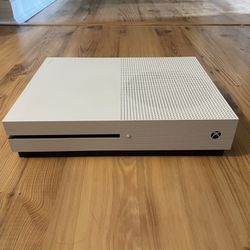 Xbox One S (For Parts)