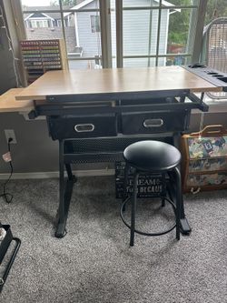 Art Table