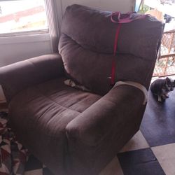 Lazy Boy Lift Chair