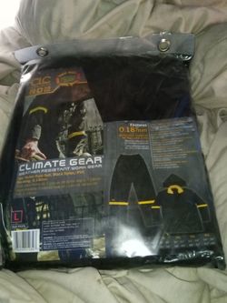 New CLC Climate Gear Weather Work Suit Pants Jacket And Hood Size Large