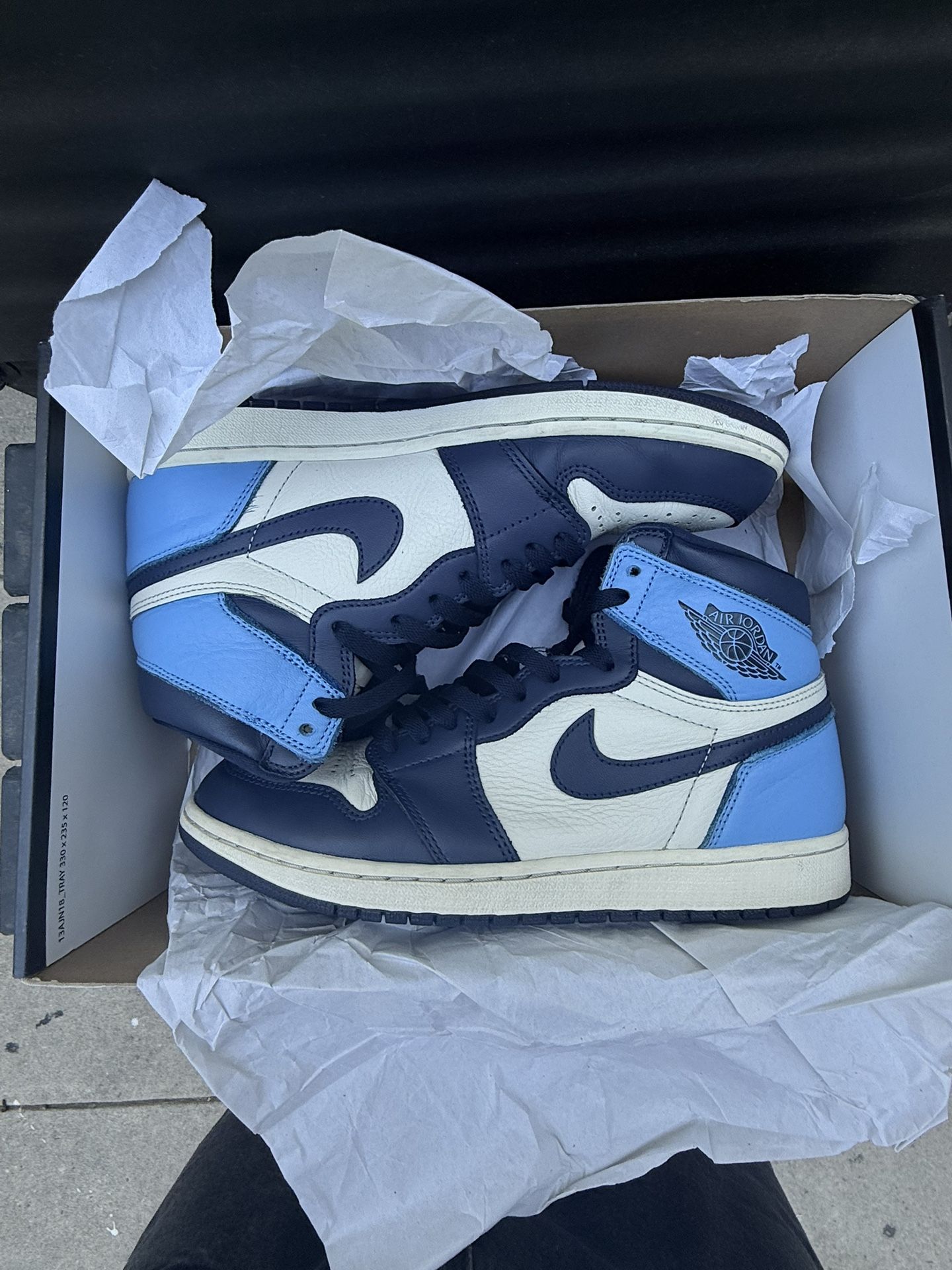 Jordan 1 Retro High Obsidian