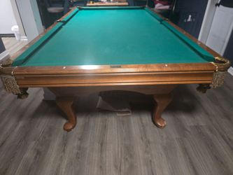 9FT Brunswick Competition Billards Table (Sticks & Balls Included)