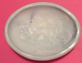 1978 Avon Vintage Milk Glass Soap Dish