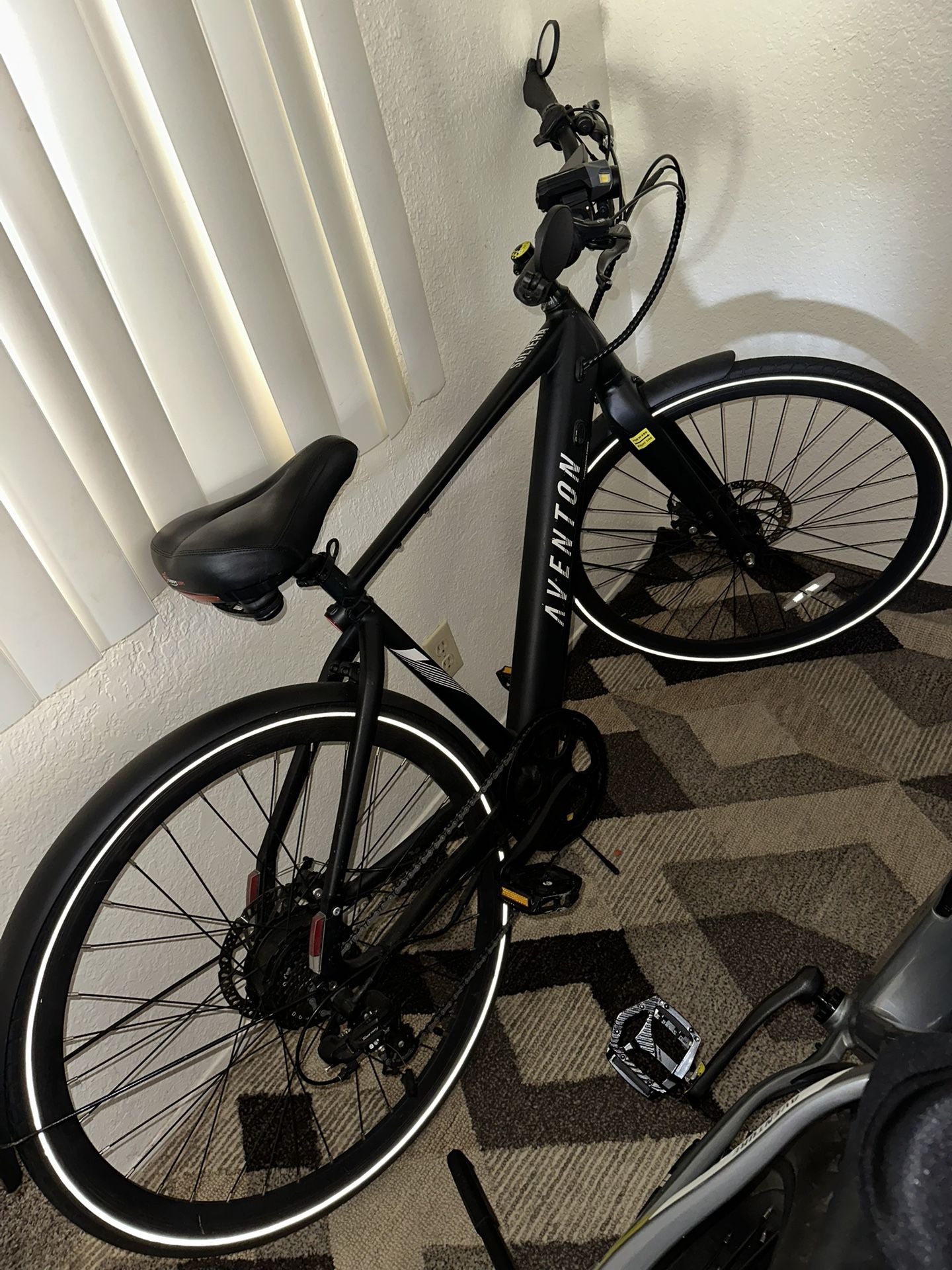 Aventon 2 E-bike