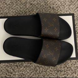 Louis Vuitton LV Slides designer 