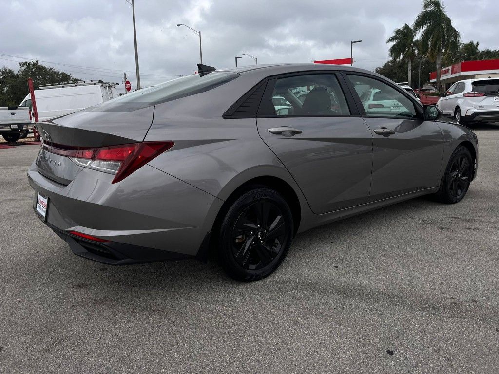 2022 Hyundai Elantra