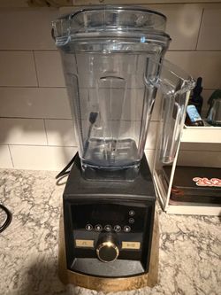 VITAMIX: Ascent A3500 2.0 Like new!
