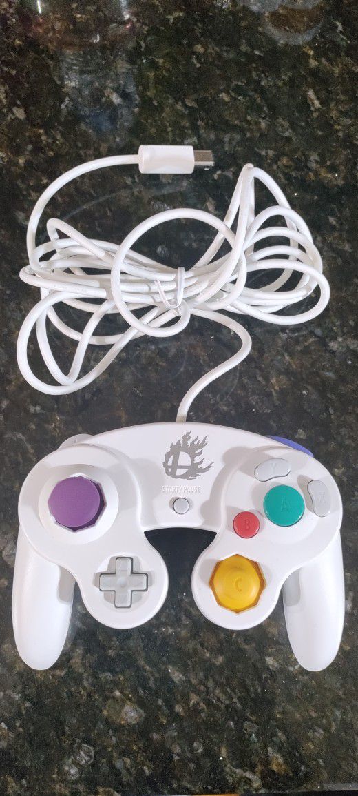 GameCube Controller, Smash for Wii U Edition, 10ft/3m cord. 