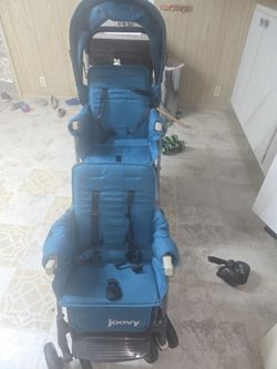 Joovy Caboose Triple Stroller