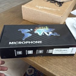 Microphone wireless brand new