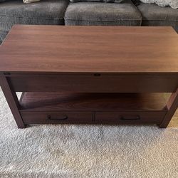 Lift Top Coffee Table w/ Storage – Wood – Great Condition