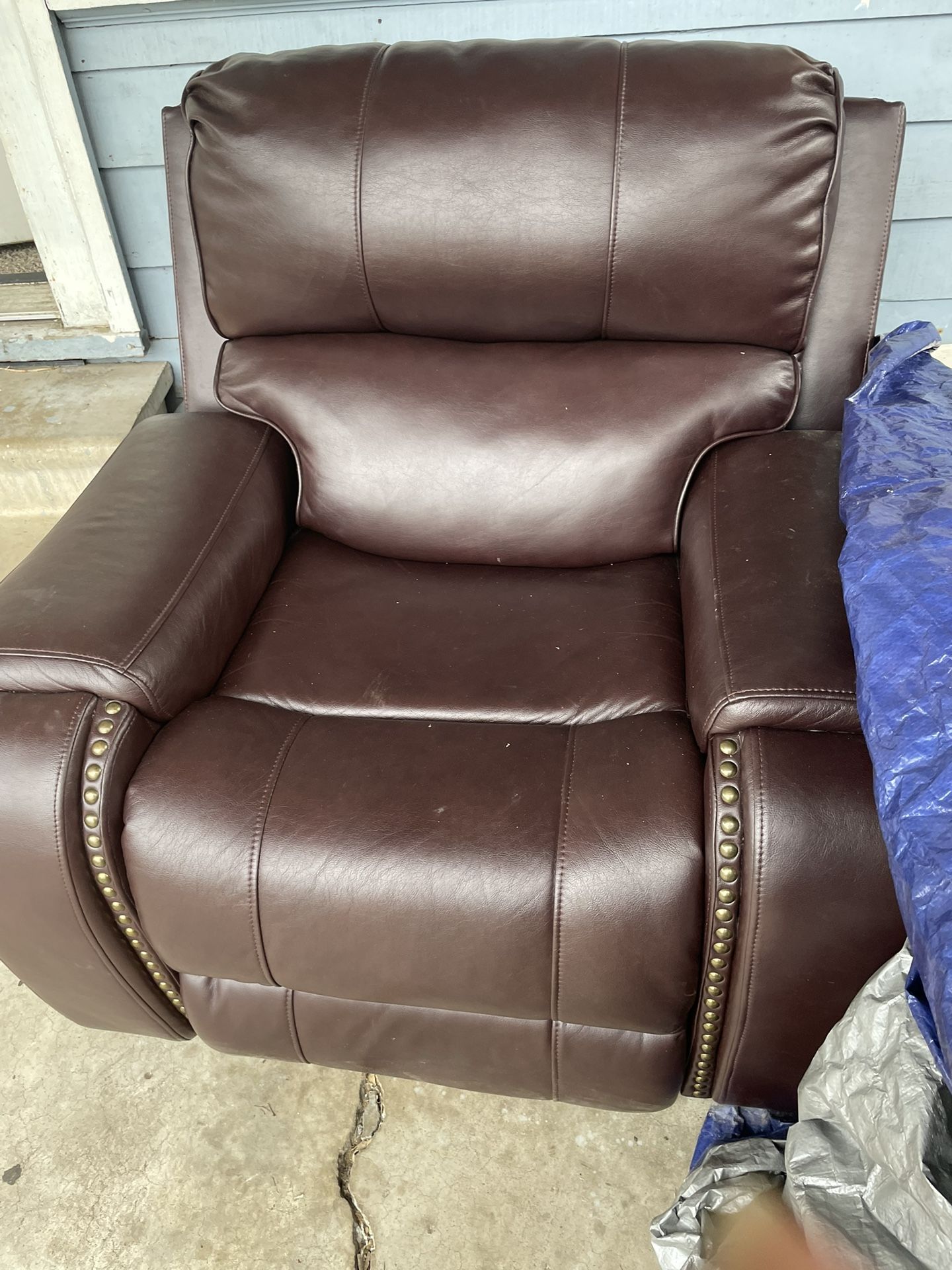 Large Recliner