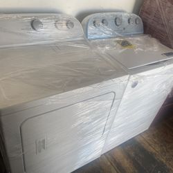 Whirlpool Top Loads White Color Washer And Dryer 