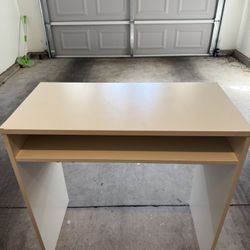 White Desk 