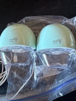 Motif Aura Wearable Breast Pump Double