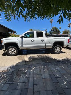 2017 GMC 2500