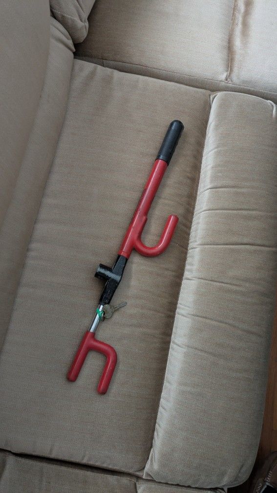 The Club - Steering wheel lock