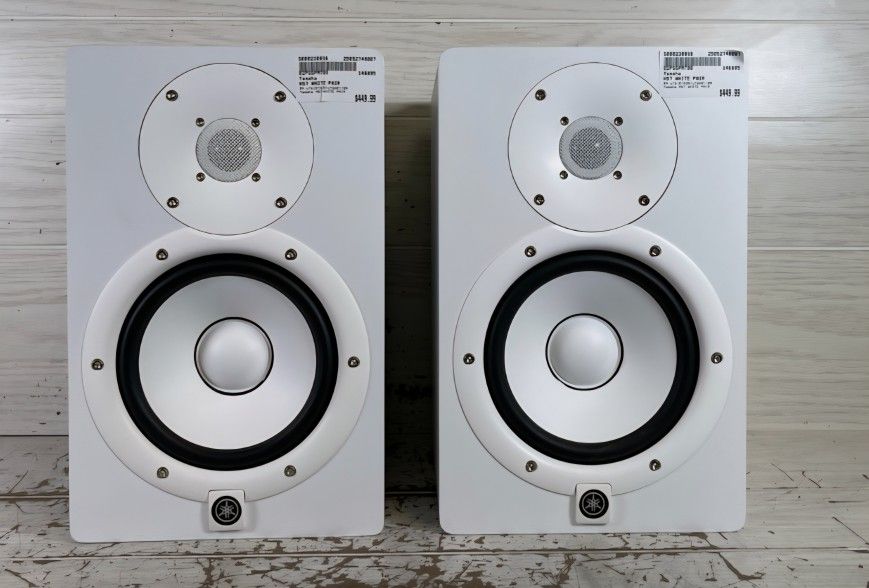 Studio Monitors Hs7
