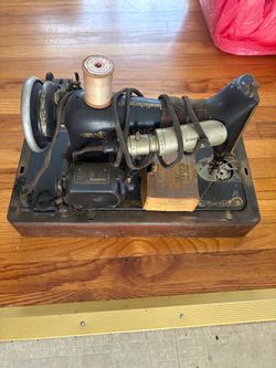 Singer 99-13 portable electric sewing machine