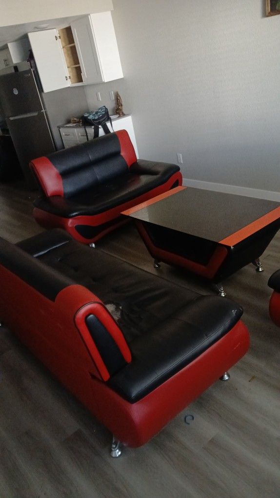 mumbles used in very good condition