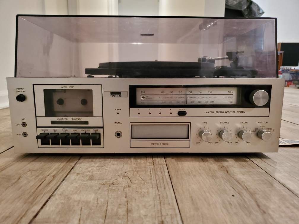 Vintage Stereo Montgomery Wards model Gen6317a
