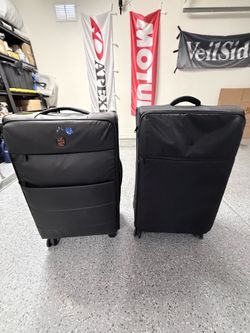 Luggage set
