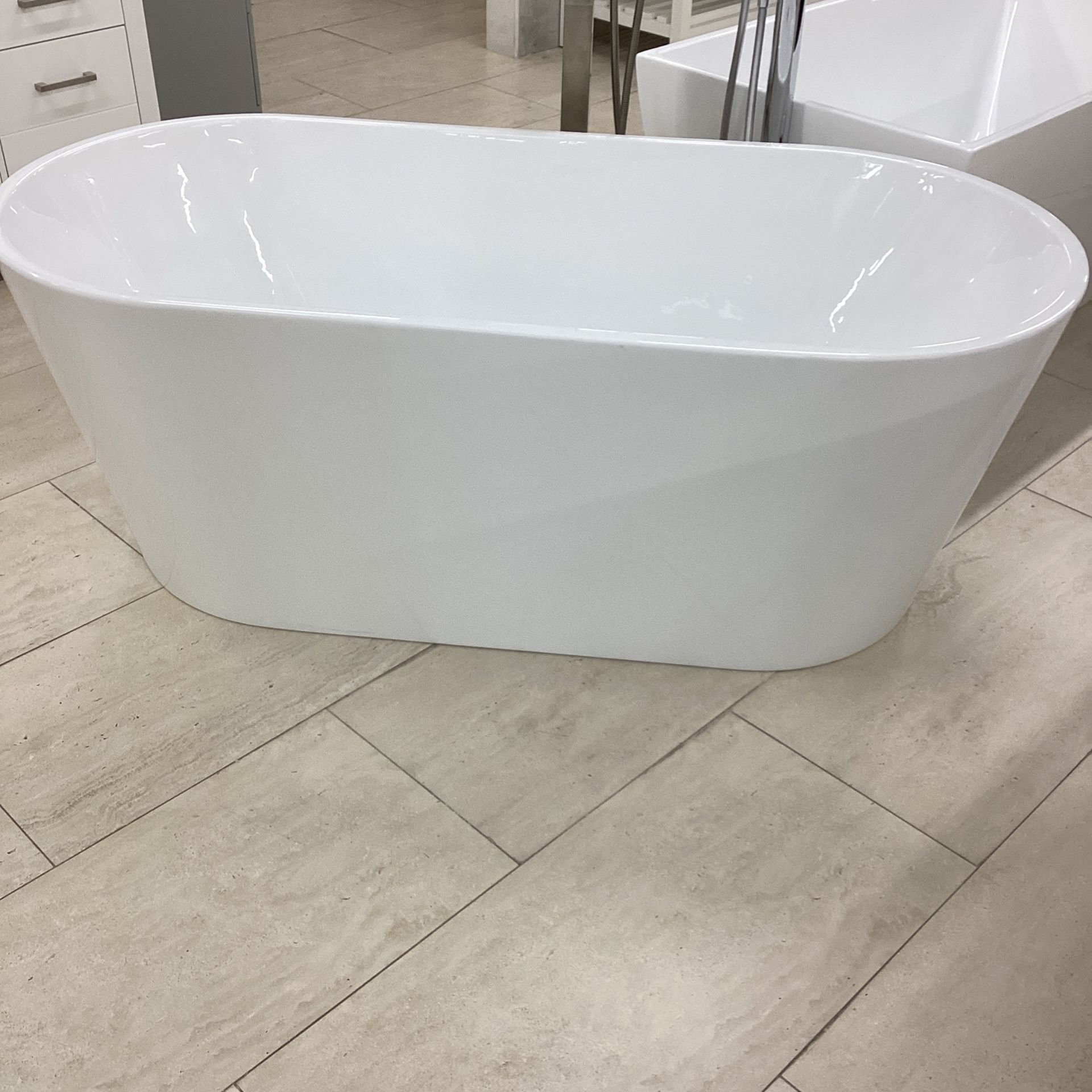 59” Bathtub