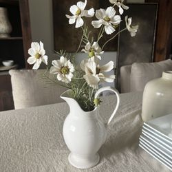 White Porcelain Pitcher / Vase