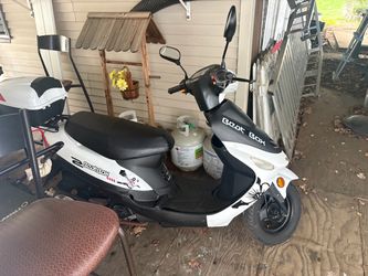Motora élite prácticamente nueva