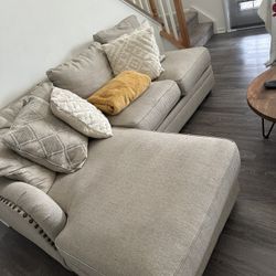 Sectional Couch 