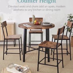 Set of 4 dining chairs/( no table)