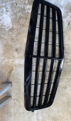 Mercedes e350 grill