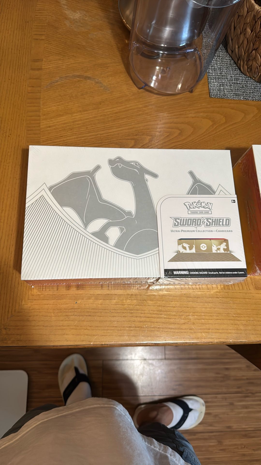 Pokémon sword and shield ultra premium charizard
