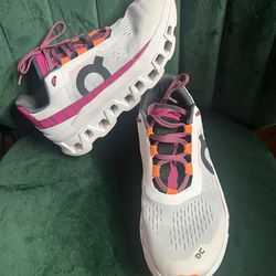 QC SIZE 7.5 WOMEN