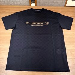 LOUIS VUITTON LOGO EMBROIDERED T-SHIRT !!!