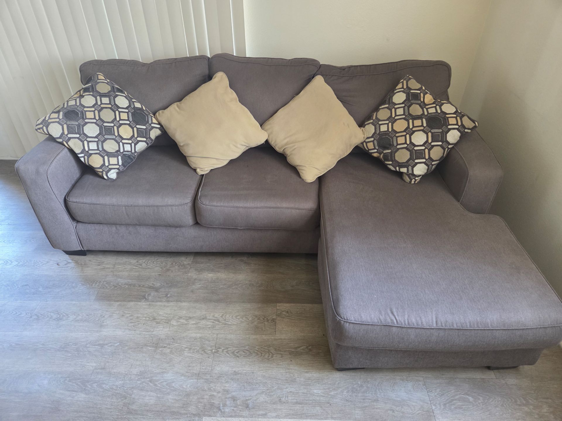 Sofa Chaise