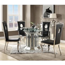 Glam Table Only!! Chairs Not Included! Firm Price $1,040 Financing Available Mirrored Dining Table With Crystals 